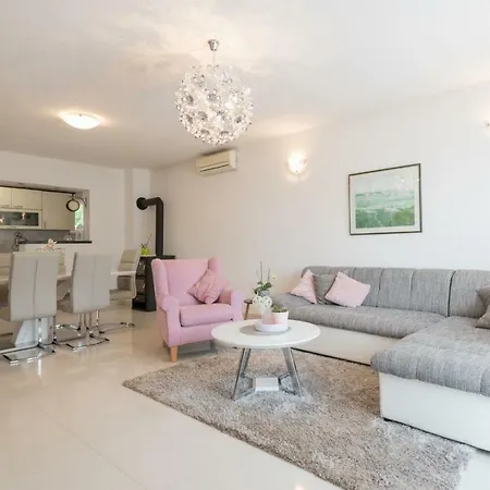 빌라 House Elizabeta Near Imotski, Private Pool Grubine